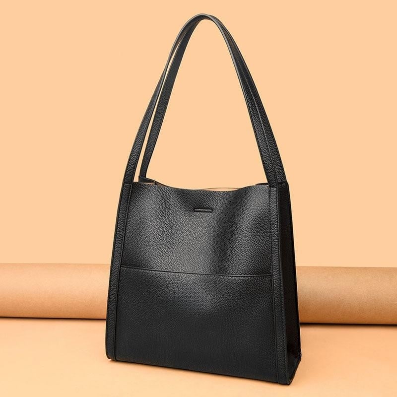 Corinne - Elegante en ruime leren schoudertas