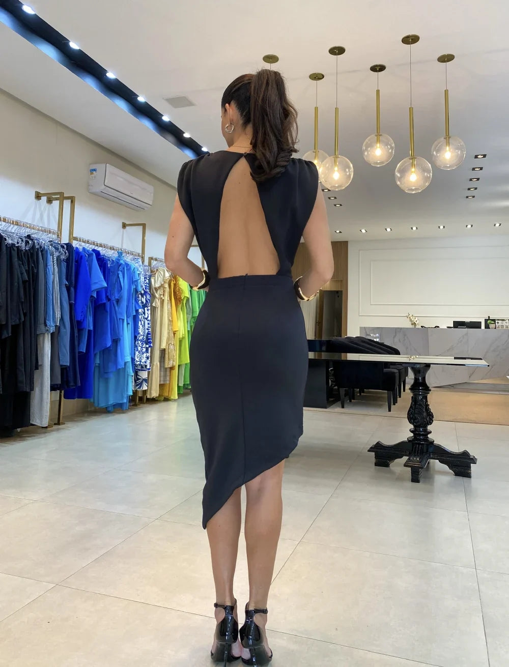 Vanya - Elegante en moderne jurk