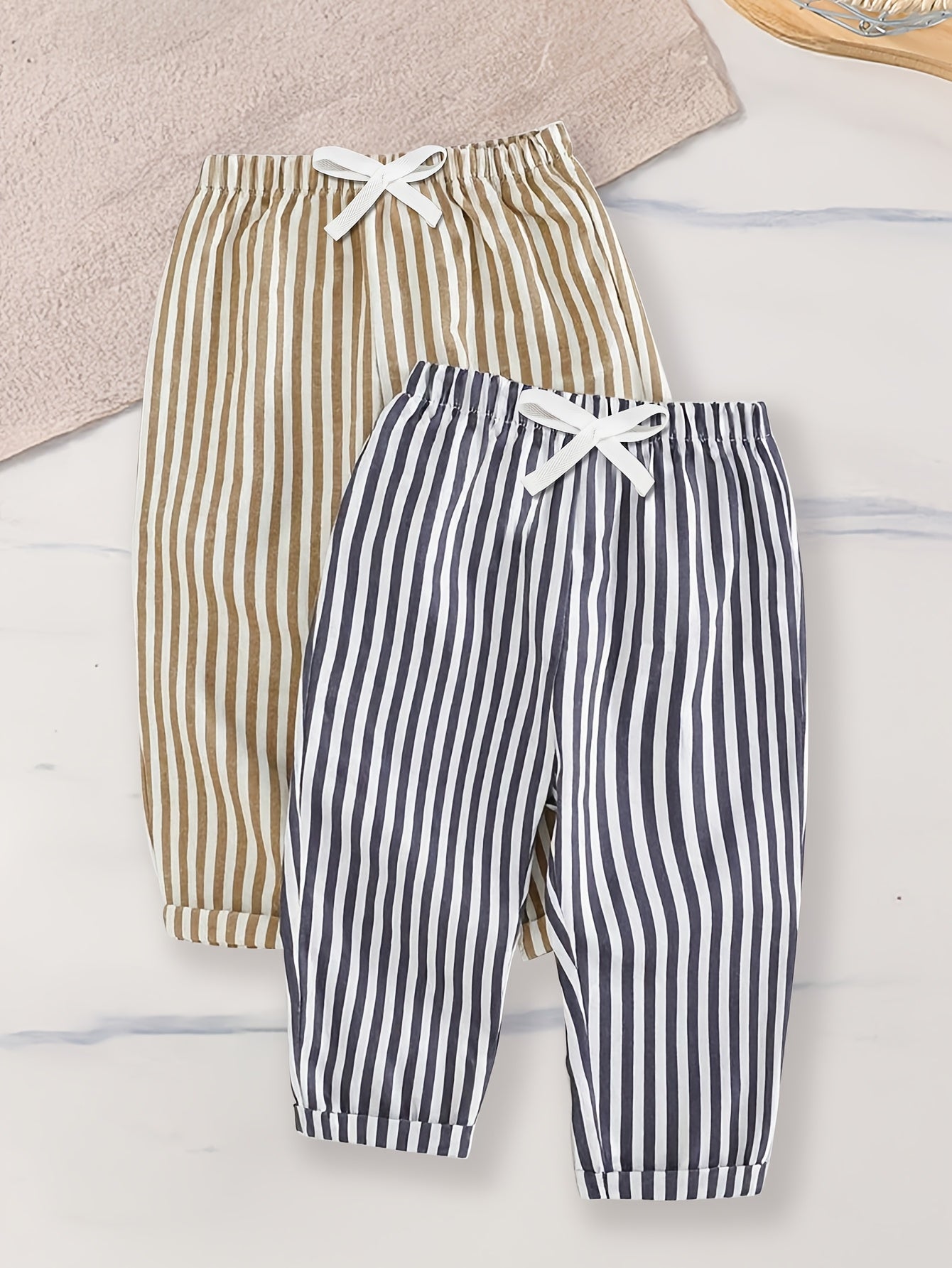 Infant Baby Spring/Summer Versatile Pants, Newborn Baby Boys and Girls Casual Wear, Japanese-Style Striped Loose-Fit Anti-Mosquito Straight-Leg Long Pants, Suitable as a Holiday Gift, Fashionable, Comfortable, and Simple Children's Clothing