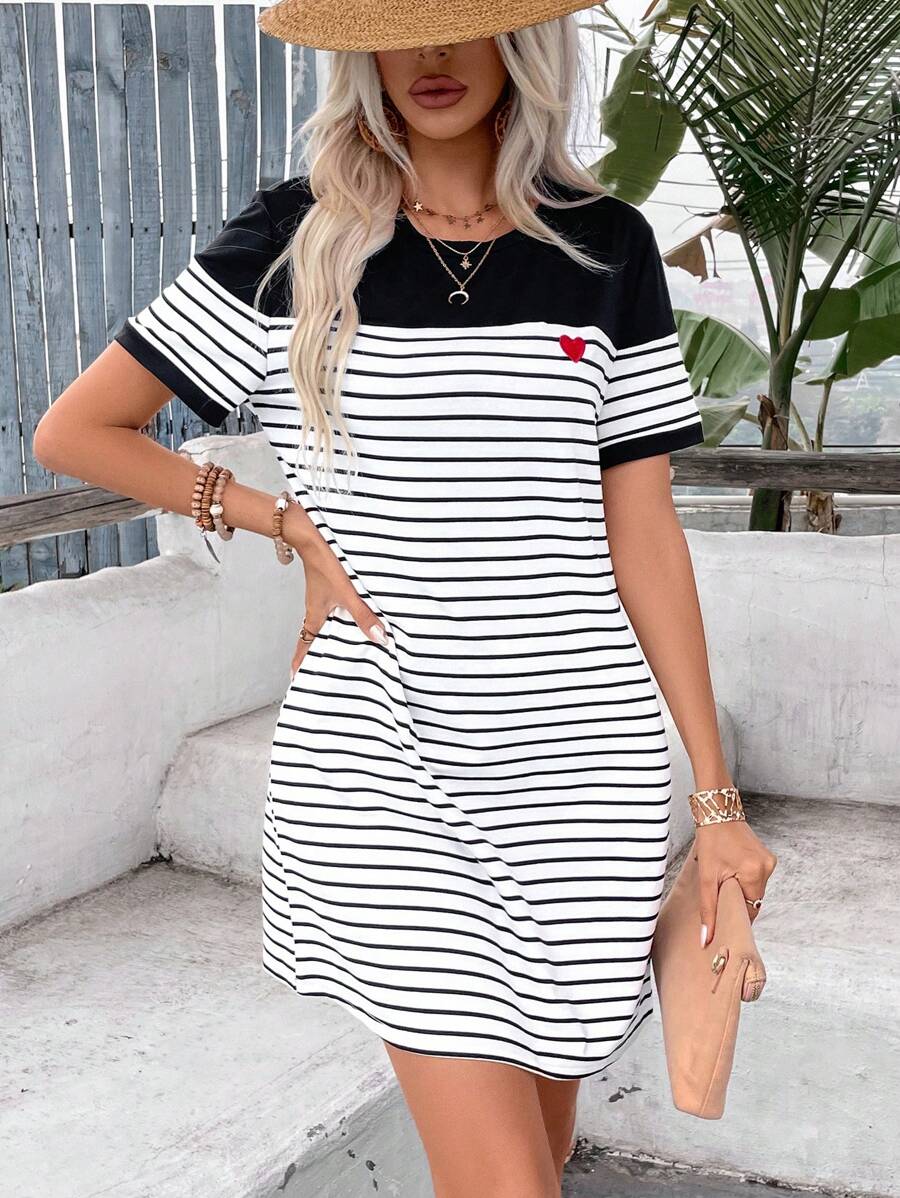 Leina - hartstreep casual jurk met patchworkprint