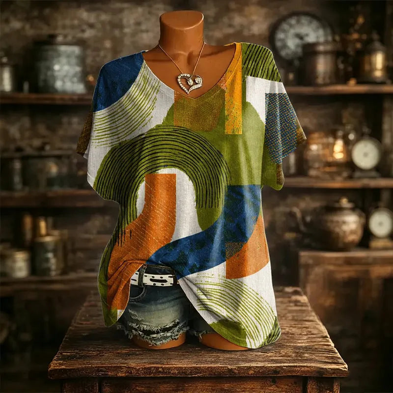 Laila - Vrouwen T-shirt in kleur met V-hals, ruime snit