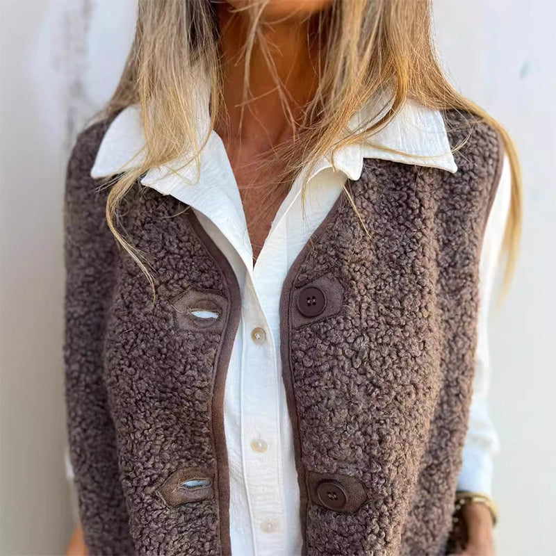 Nahla - Kort vest met warme knopen